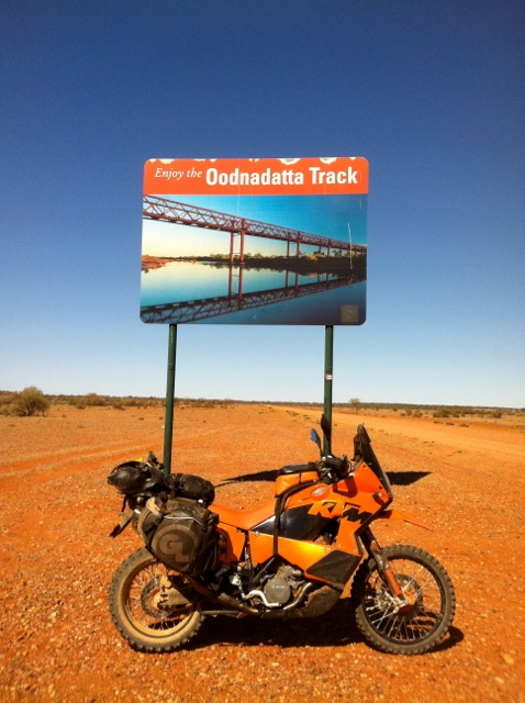 Giant Loop in Australia's Outback